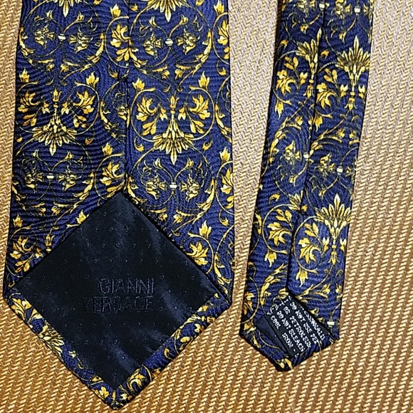 Gianni Versace Blue Gold Pattern Vintage Tie - Picture 4 of 4